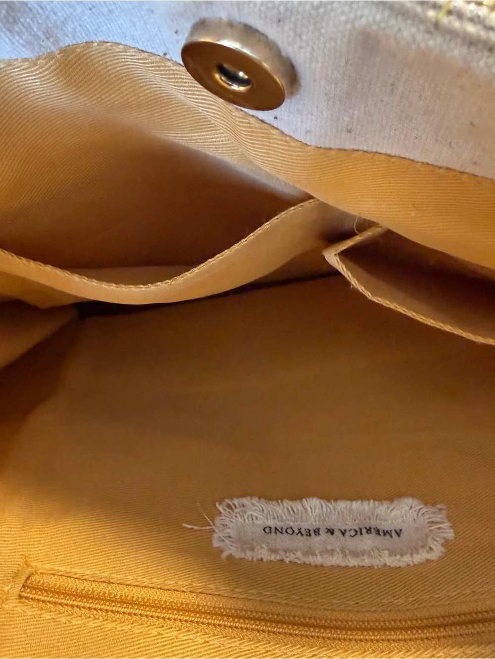 The Nashville Blonde cream canvas